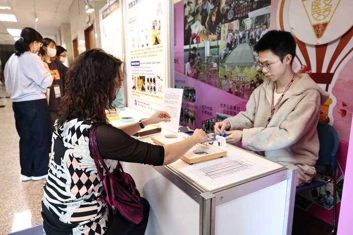 透過遊戲體驗職能治療的專業內涵與臨床應用。圖片