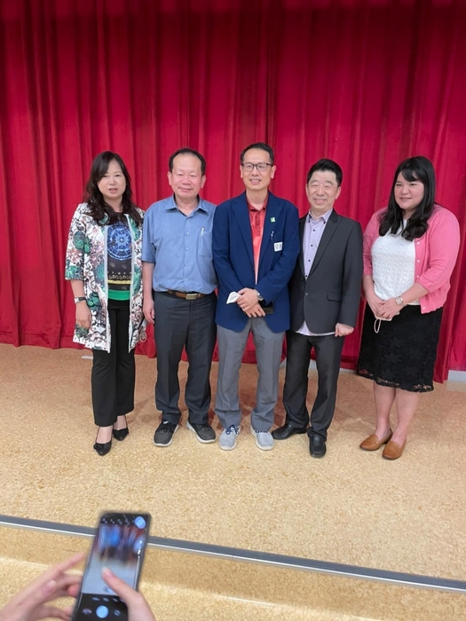 校內師長與講者合照圖片