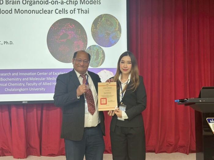 學生論壇精彩瞬間-泰國朱拉隆功大學博士候選人Sarinya Jumroonrat帶來3D列印原型機展示圖片