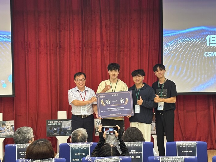 第一名由主題「被稀釋的不只是藥，還有護理照護時間」脫穎而出，聚焦臨床護理人員在時間上的壓力圖片