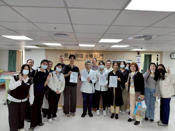 Faculty members and students from the University of Melbourne visited Chung Shan Medical University Hospital for clinical observation and professional exchange.圖片