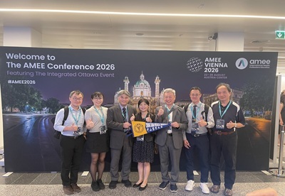 封面-中山醫大前往維也納參與AMEE 2026，圖左起黃馨葆、蕭玉屏、謝明諭、楊宜瑱、黃裕峰、黃昭硯、蔡政道等醫學系及口腔醫學院教師代表。