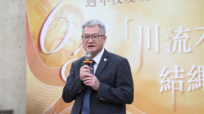 中山醫學大學校長黃建寧認為醫學教育應堅守「以人為本」的初衷。圖片