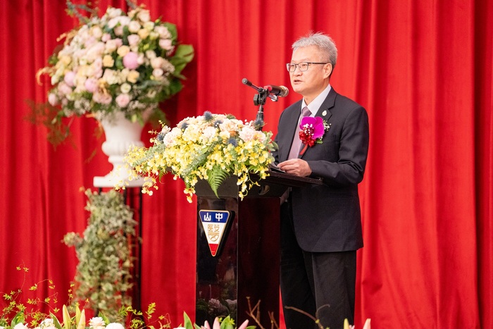 校長黃建寧感謝全校教職員生的努力，讓中山醫大持續邁向卓越。圖片