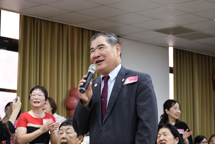 中山附醫總院長蔡明哲感謝護理人員對臨床的貢獻。圖片