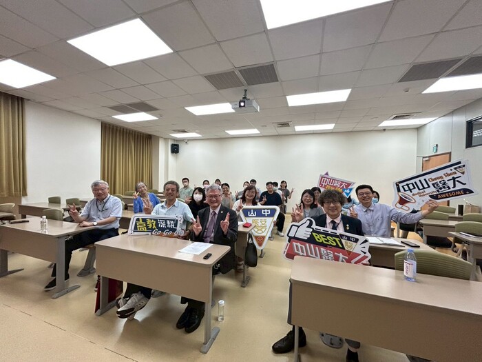 中山醫大舉辦「校務研究資料庫建置實務」專題演講，協助校內行政與教學單位掌握校務資料應用價值，強化數據驅動決策能力。圖片