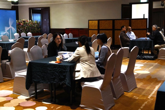 一對一媒合交流，協助企業與研發團隊快速對接合作方向。圖片